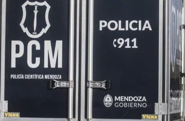 Mendoza: un hombre fue asesinado a puñaladas y prendido fuego