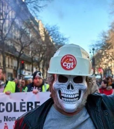 129137945-gettyimages-1204430874-jpg.