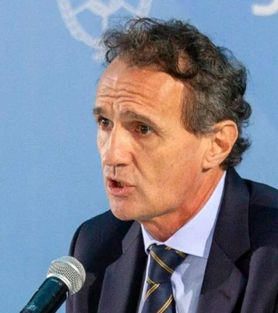 1682879707230430653-jpg.