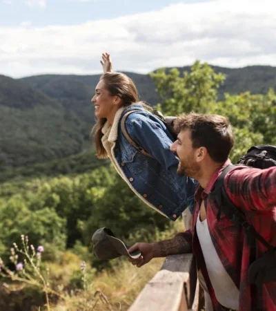 narracion-viajes-pareja-min-jpg.