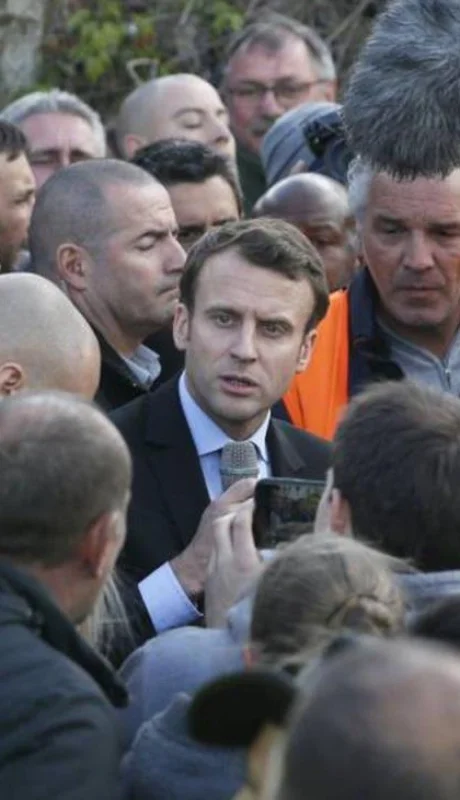 macron2