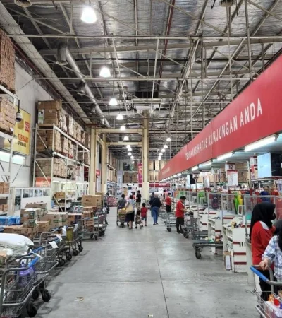 pexels-antonius-natan-11835352-jpg.