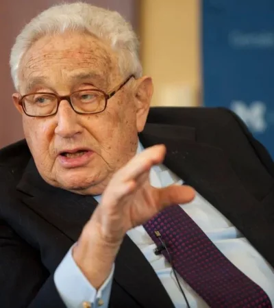 kissinger-jpg.
