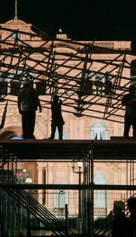 casa-rosada-acto-25-de-mayo-jpg.