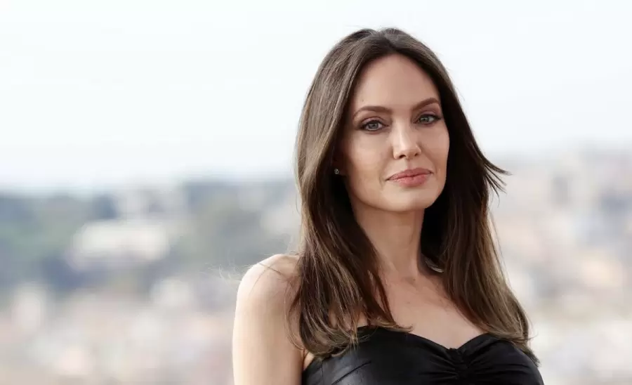 angelina-jolie-jpg.