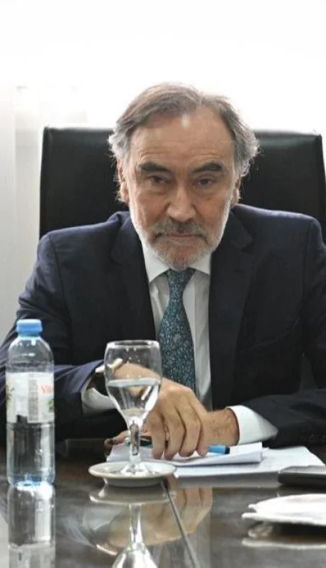 6fa054f4-4f78-4a73-bce9-04f5a3b30ac4-16-9-discover-aspect-ratio-default-0-jpg.