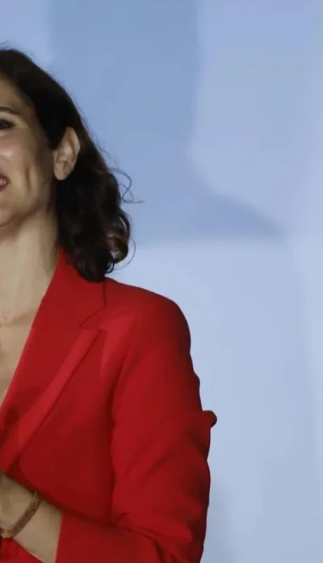 isabel-diaz-ayuso-png.