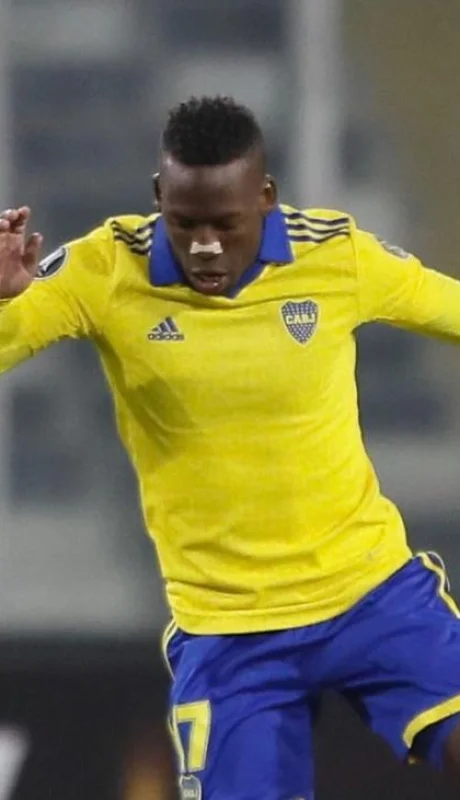 fvprrhcwyaawwt4-jpg.