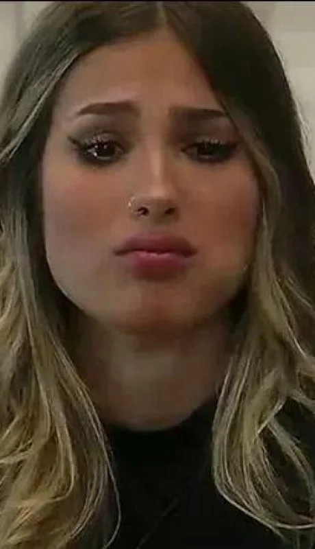 julieta-poggio-salud-estres-hoy-famosa-modelo-png.