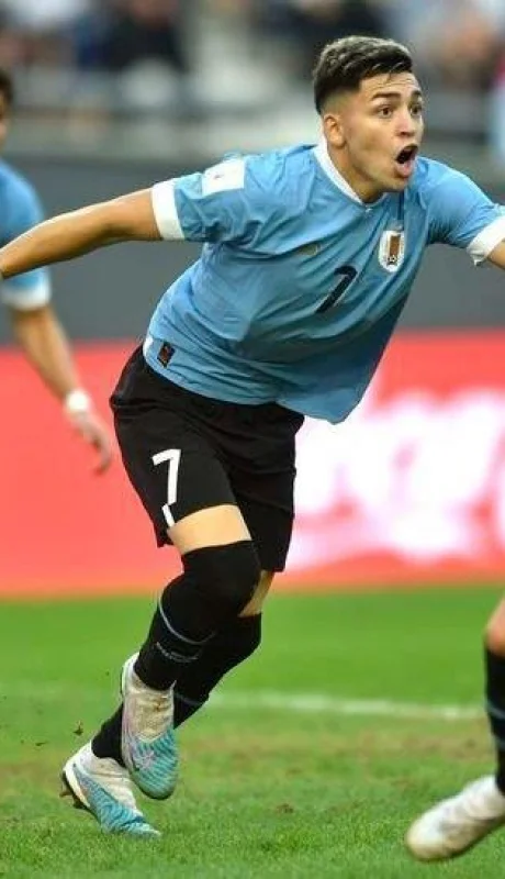 fyiswkgxgaitsuv-jpg.