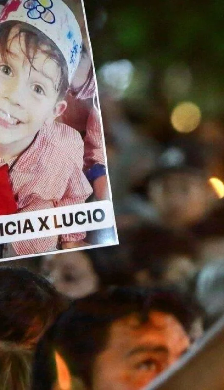 692154-691526-48980-lucio-2520dupuy-0-0-jpg.