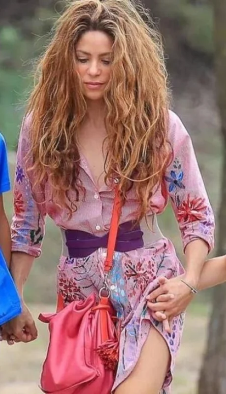 shakira-y-sus-hijos-milan-y-sasha-jpg.