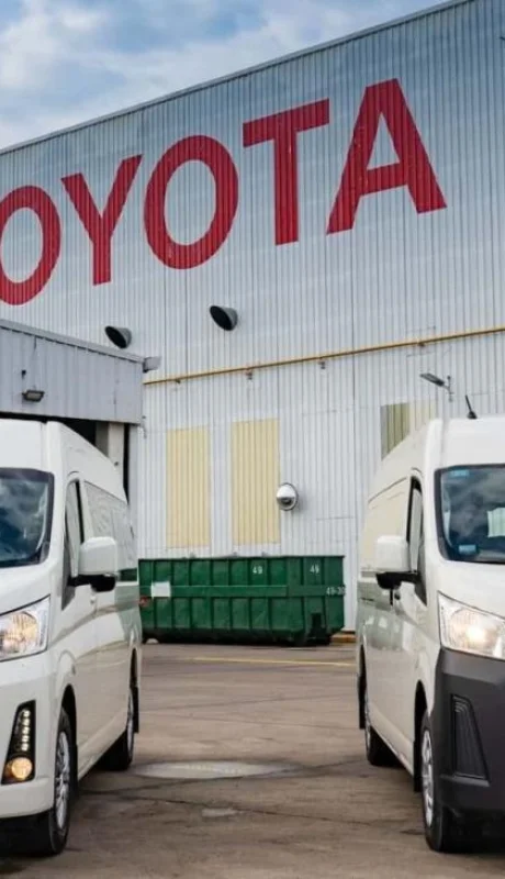 toyota-hiace-jpg.