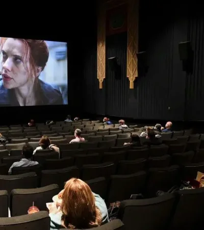 sala-cine-amc-lincoln-square-apjpg-webp.