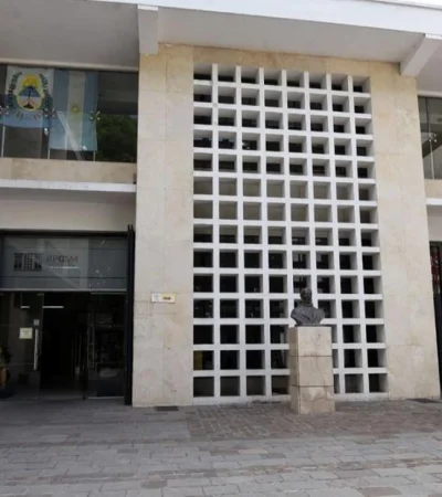 comunicado-la-biblioteca-san-martin-esta-en-peligro-1-jpg.