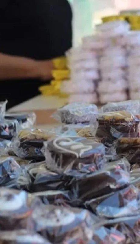 fiesta-alfajor-costerojpg-jpg.