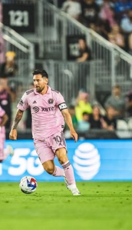 f1m1nuswiaam-3j-jpg.