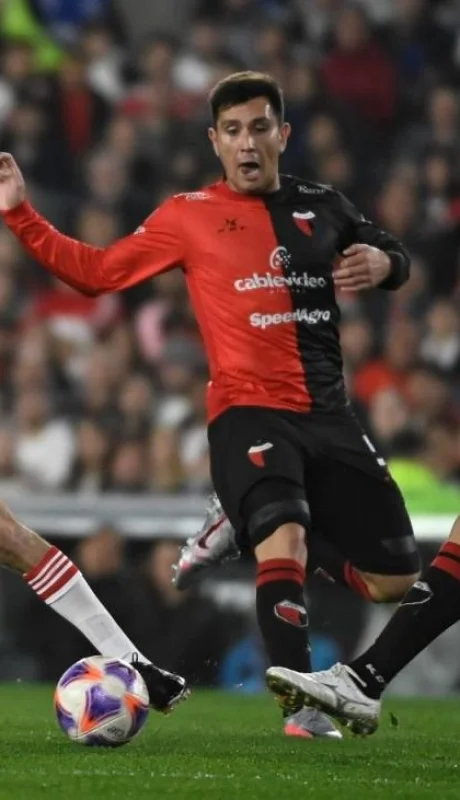 f0ulu94wwaa9kvu-jpg.