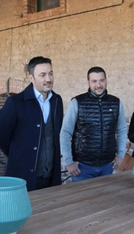 38006d41-a9ef-424d-806b-68b8c6a061b9-jpg.