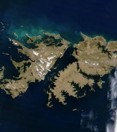 06-11-20-especial-malvinas-islasmalvinassatelital-jpg.