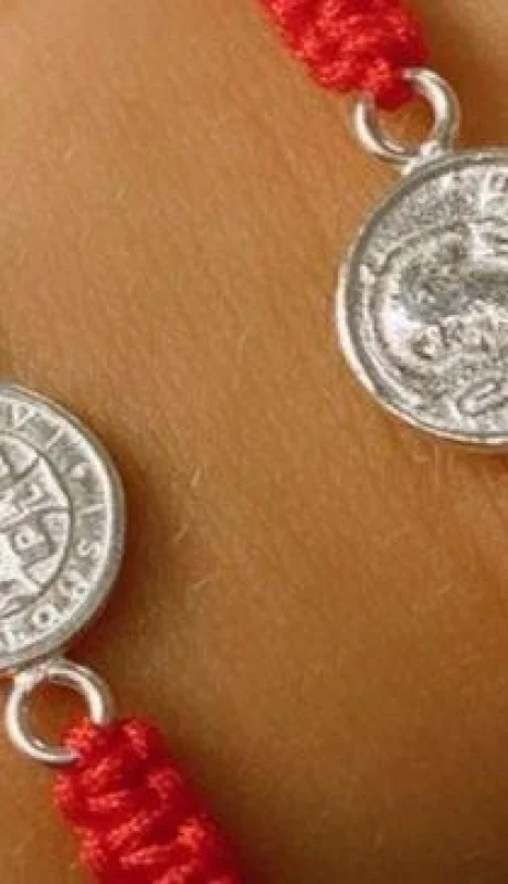 4d4317772406cec7be0dfe4aca15272e678e5e34fb66c56b77f15a18231f277e76425-jpg.