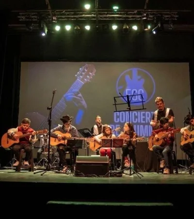 escuela-guitarras-y-cuerdas-jpg.