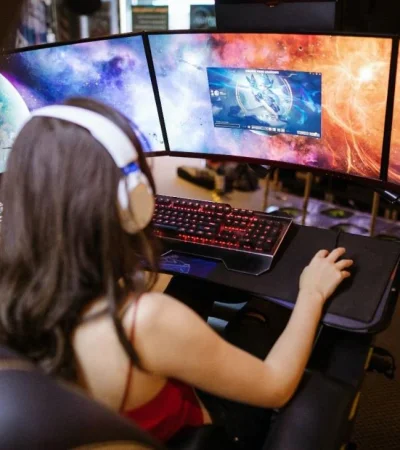 pexels-rdne-stock-project-7915289-jpg.