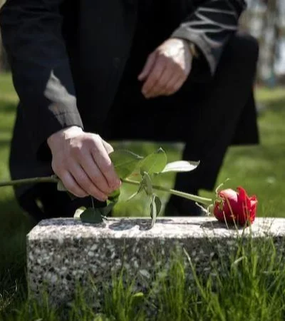 muerte-significado-dolor-vida-mas-alla-tabu-filosofia-png.