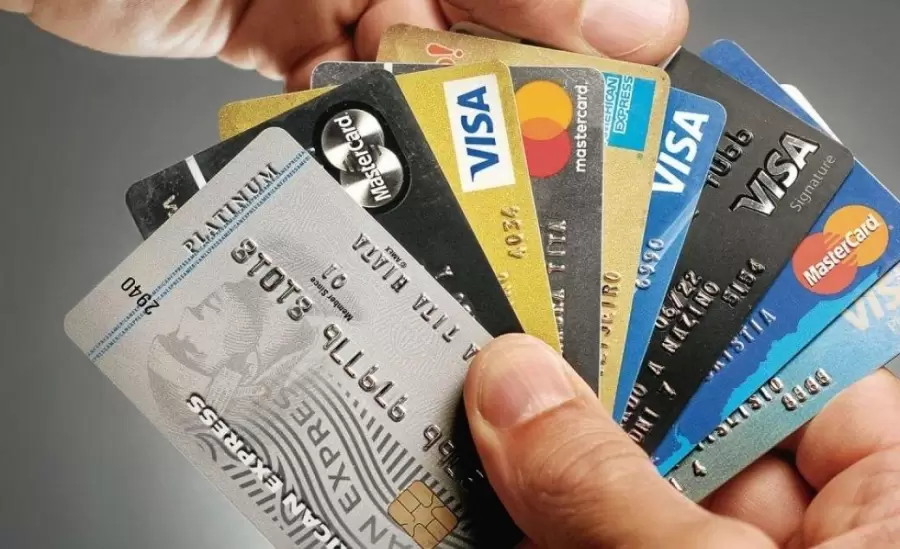 polemica-sobre-la-refinanciacion-de-las-tarjetas-de-credito-1004338-jpg.