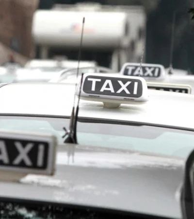 cartel-de-taxi-roma-1-jpg.