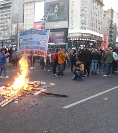 1691704807230810672-jpg.