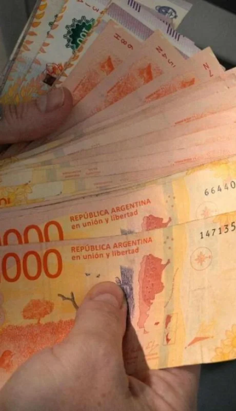 pesos-argentinos-png.