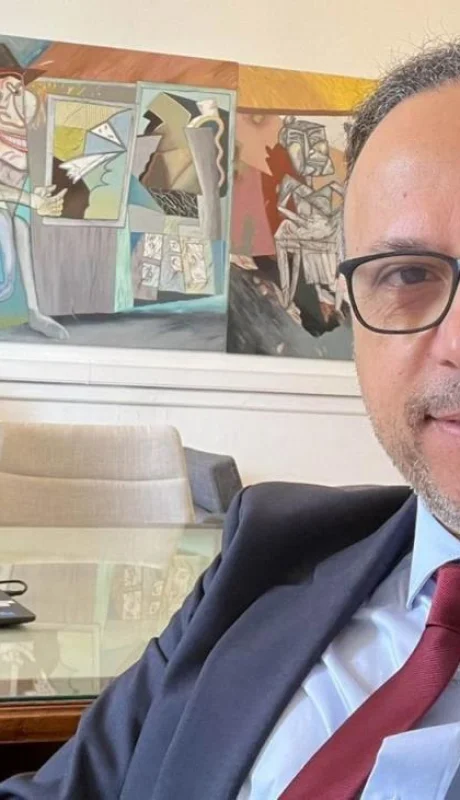 1692628807230821675-jpg.