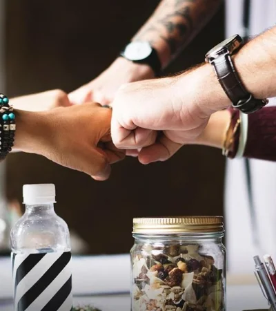 amistad-trabajo-efectividad-png.