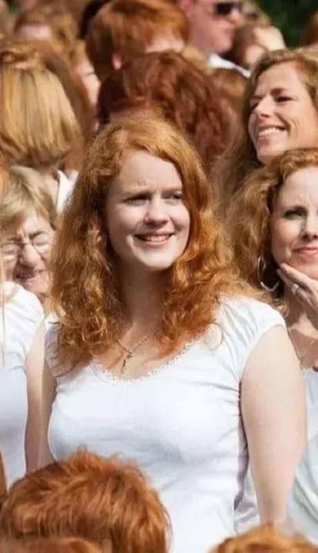 pelirrojo-dia-maldicion-mala-suerte-png.