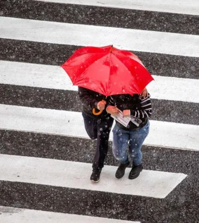 Los servicios del estado del tiempo anticiparon lluvias desde el viernes y para los próximos días. En Mendoza hoy podría caer granizo.
