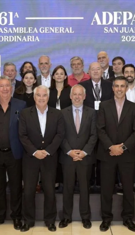 consejo-ejecutivo-de-adepa-2023-2024-jpg.