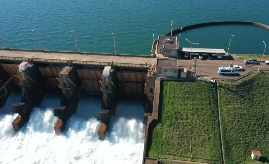 ana-cua-yacyreta-jpg.