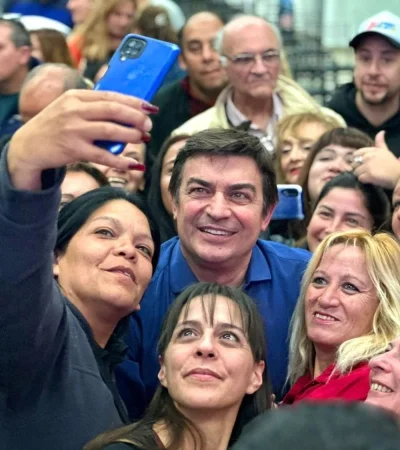 f5y2ezfwgaadxem-1-jpg.