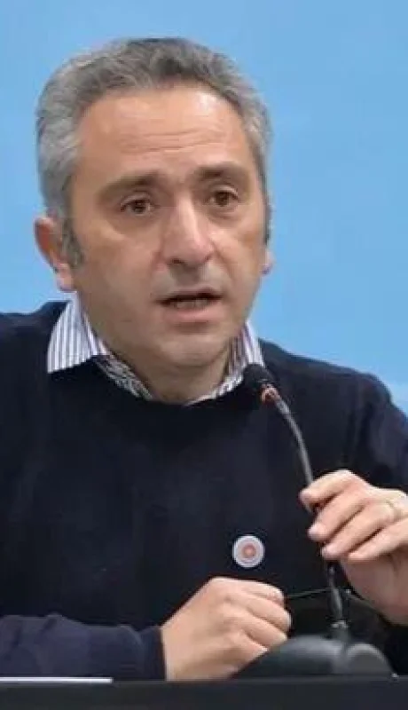 andres-larroque-jpg.