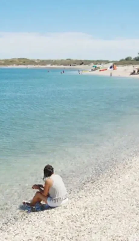 punta-perdices-un-lugar-fantastico-quienes-desean-disfrutar-la-placidez-del-mar-que-ingresa-todos-los-resquicios-la-bahia-san-antonio-webp.