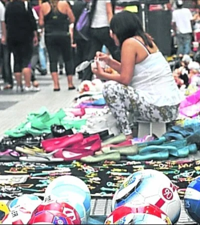 trabajo-precario-trabajadores-empleo-pobreza-png.