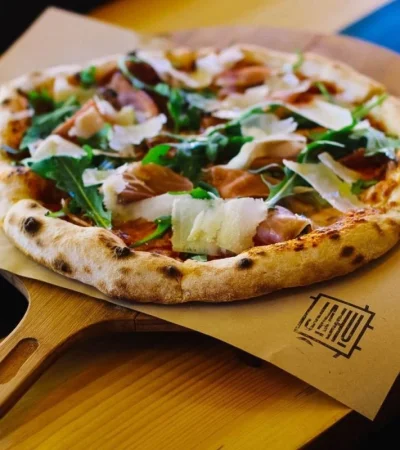 pexels-kristina-paukshtite-1146760-jpg.