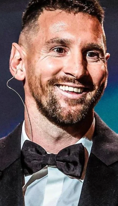 f9t-pbkwkaaxzcy-jpg.