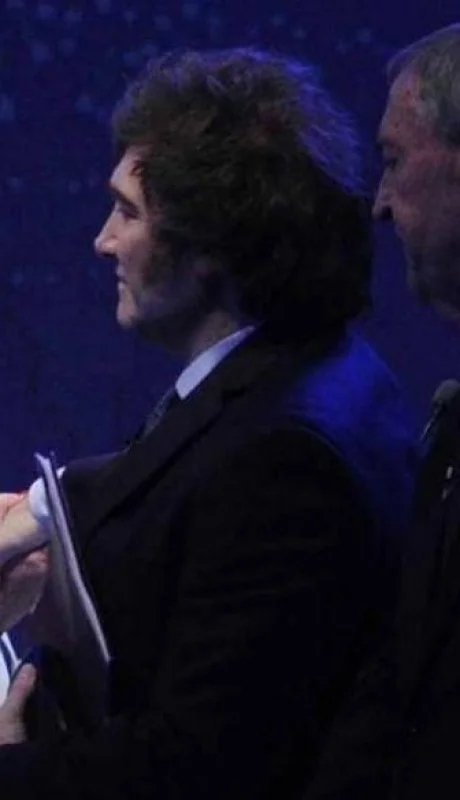 milei-bullrich-jpeg.