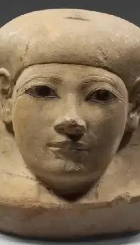 parte-del-frasco-canopo-que-contenia-los-pulmones-momificados-de-senetnay-jpg.