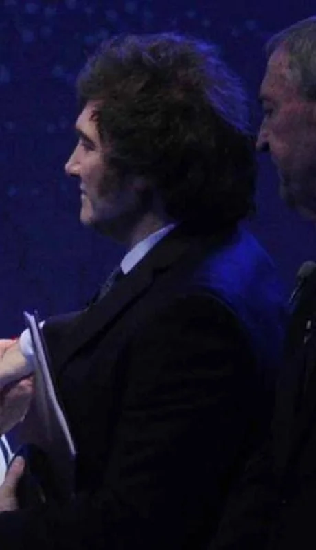 milei-bullrich-jpeg.