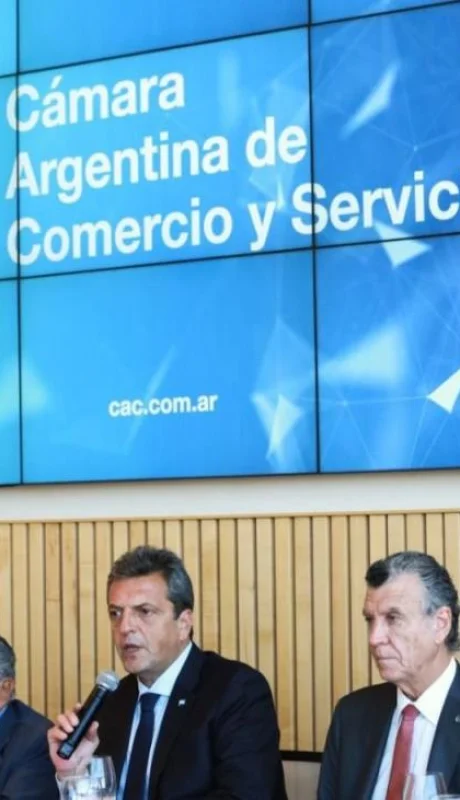 1696967407231010653-jpg.