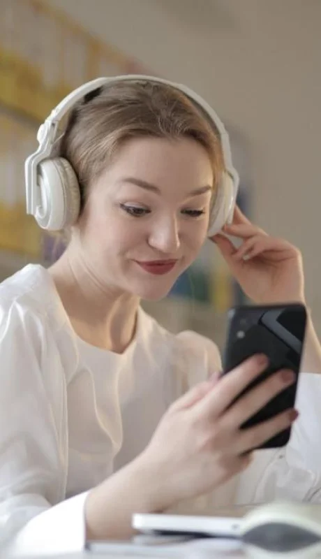 pexels-andrea-piacquadio-3784428-jpg.