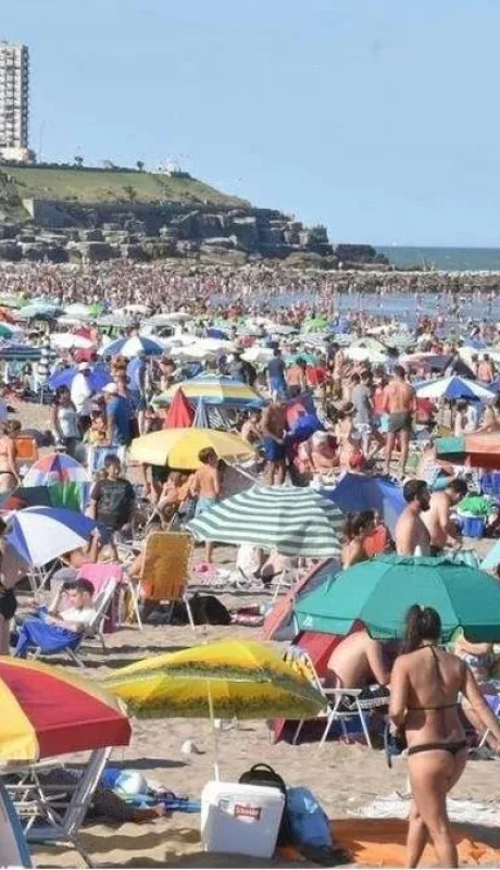 Ideas para pasar un día en la playa con familia y amigos